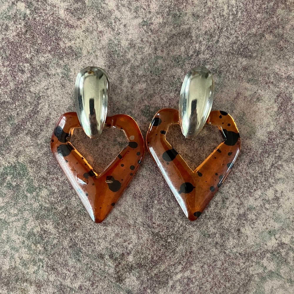 Retro Plastic Heart Drop Earrings